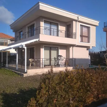 Вили Романтика פומורי